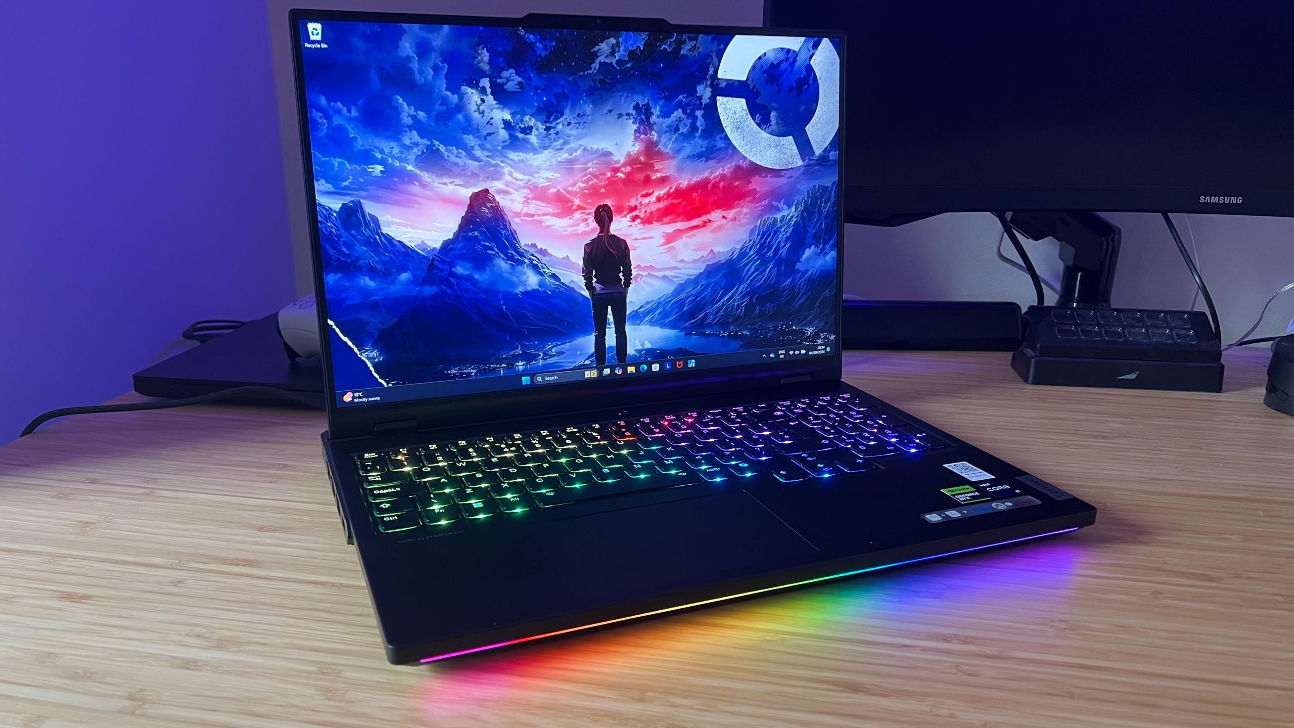 Laptop gaming giá rẻ TP.HCM – Chơi game mượt, giá tốt 2026